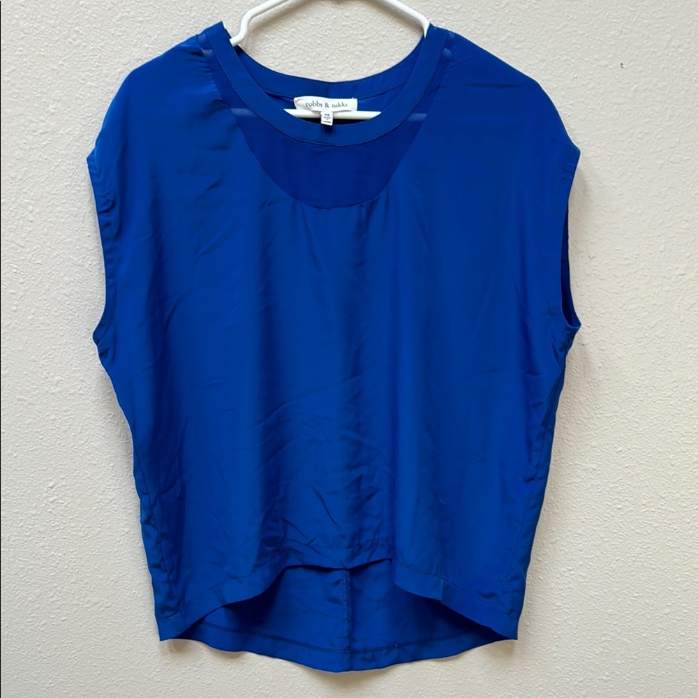 Women’s Robbi & Nikki XS Blue Sleeveless Drappy Blouse